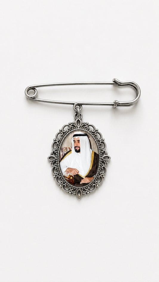 دبوس صورة الشيخ زايد