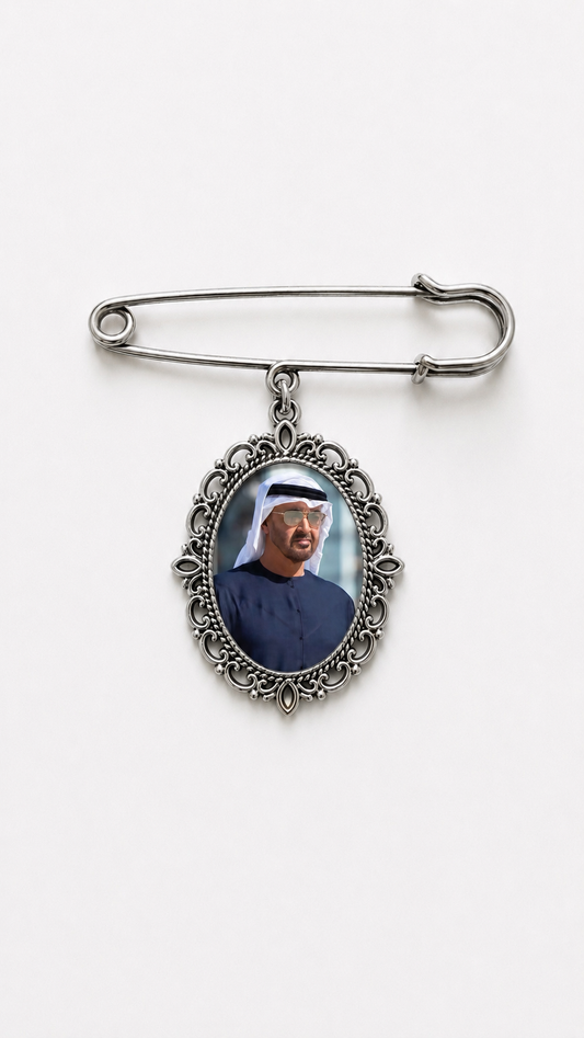 دبوس صورة الشيخ محمد بن زايد